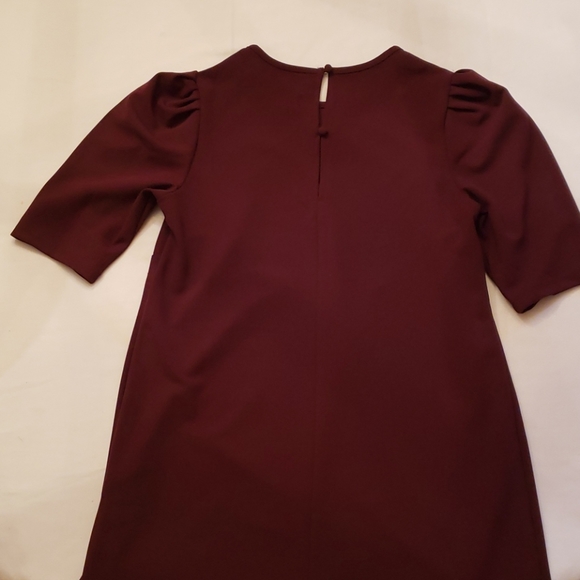 Womens dress - Picture 2 of 4